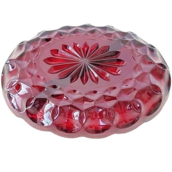 Vintage Ruby Federal Glass Slotted Dish, Nuts dish, relish dish, Trinket dish - Picture 3 of 9